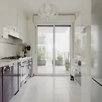 Guesthost - Cozy Santa Giulia 아파트