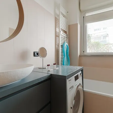 Daire Guesthost - Cozy Santa Giulia Milano
