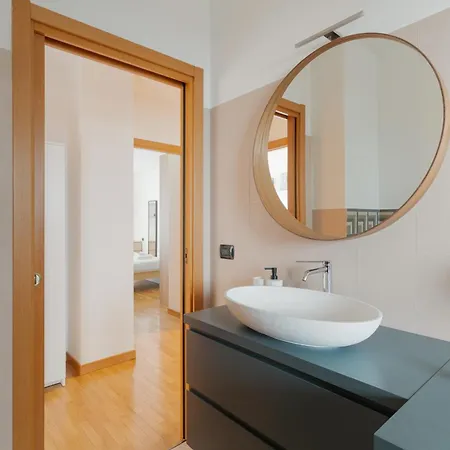 Guesthost - Cozy Santa Giulia Milano